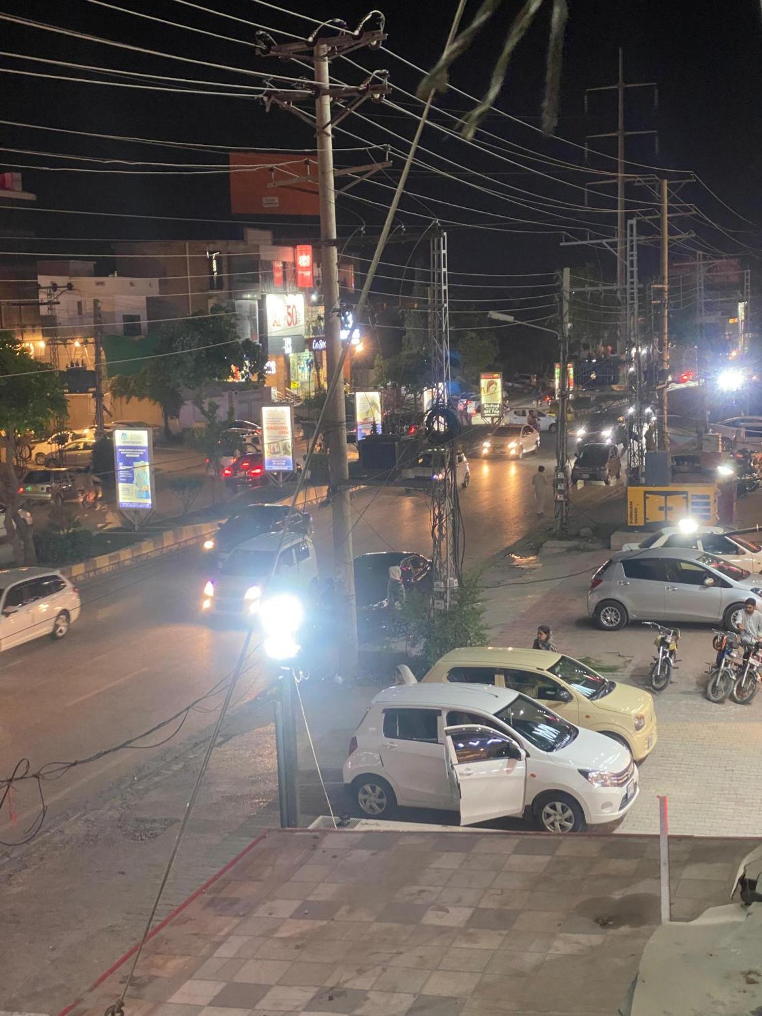 Baoo Jee Hotel Islamabad ราวัลปินดี ภายนอก รูปภาพ