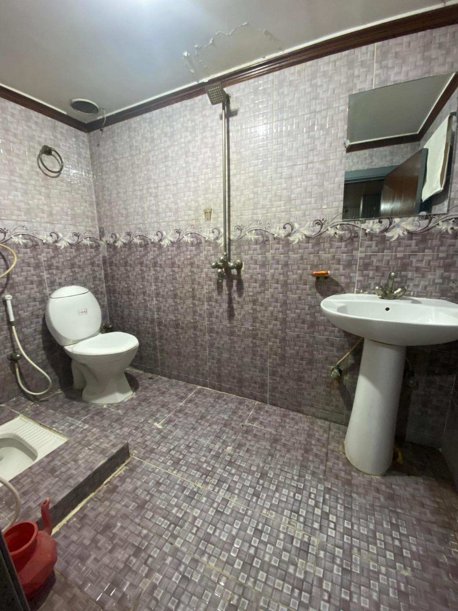 Baoo Jee Hotel Islamabad ราวัลปินดี ภายนอก รูปภาพ